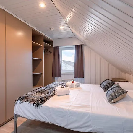 Family House De Strandjutter Westende 8 Persons Сasa de vacaciones *